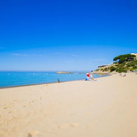 Magnifico Renovado En Primera Linea De Playa Con Terraza, Piscina Y Parking, - Es-228-109 *