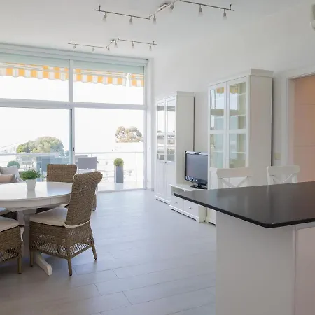 Magnifico Renovado En Primera Linea De Playa Con Terraza, Piscina Y Parking, - Es-228-109 Apartment *