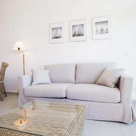 Apartment Magnifico Renovado En Primera Linea De Playa Con Terraza, Piscina Y Parking, - Es-228-109 Roses